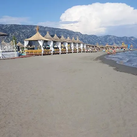 Ξενοδοχείο με διαμερίσματα Rozafa Velipoje Baks-Rrjoll