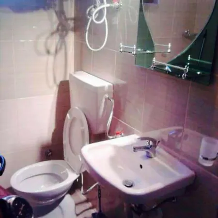 Rozafa Velipoje Apartahotel Baks-Rrjoll